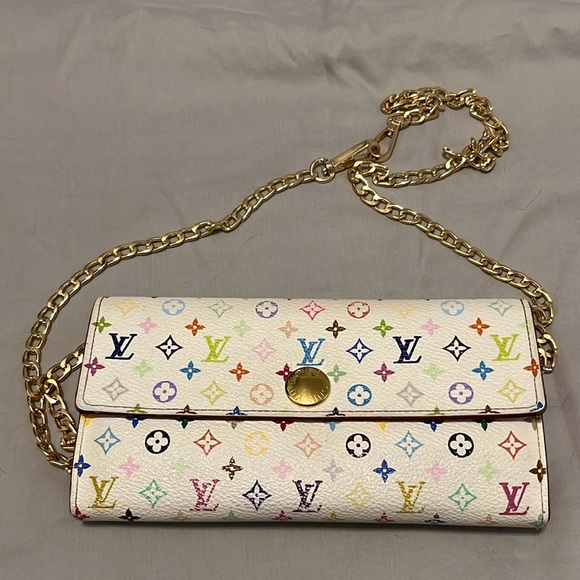 Louis Vuitton Wallet - Picture 5 of 5